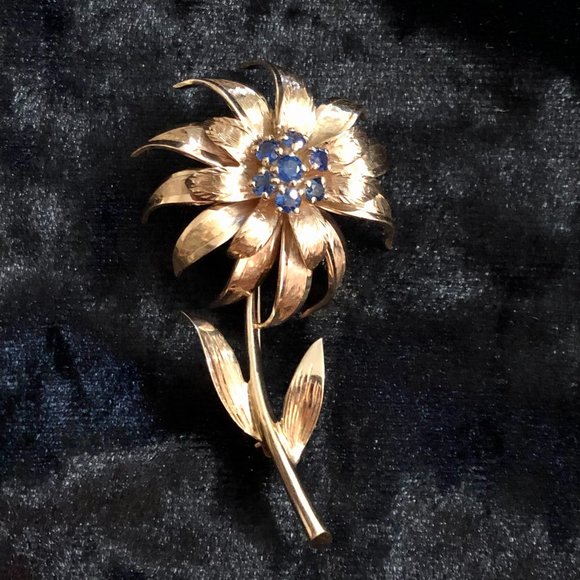14K Yellow Gold Sapphire Flower Brooch - Picture 1 of 4